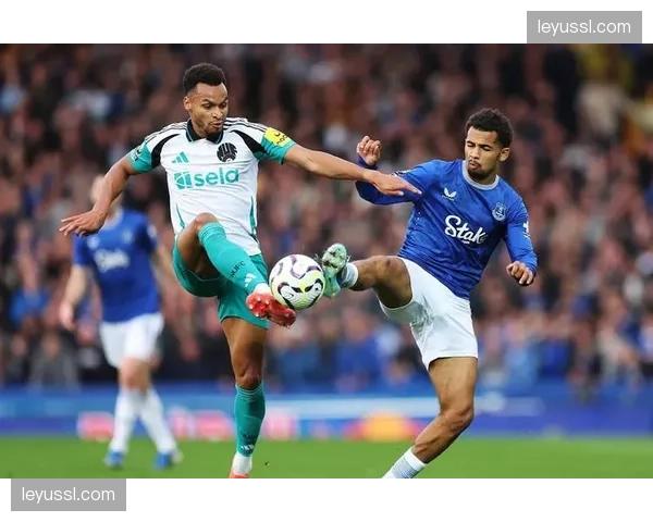 纽卡斯尔4-1大胜埃弗顿，伊萨克上演帽子戏法